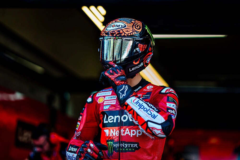 Assen, MotoGP (FP2) : Bagnaia continue, Acosta remonte