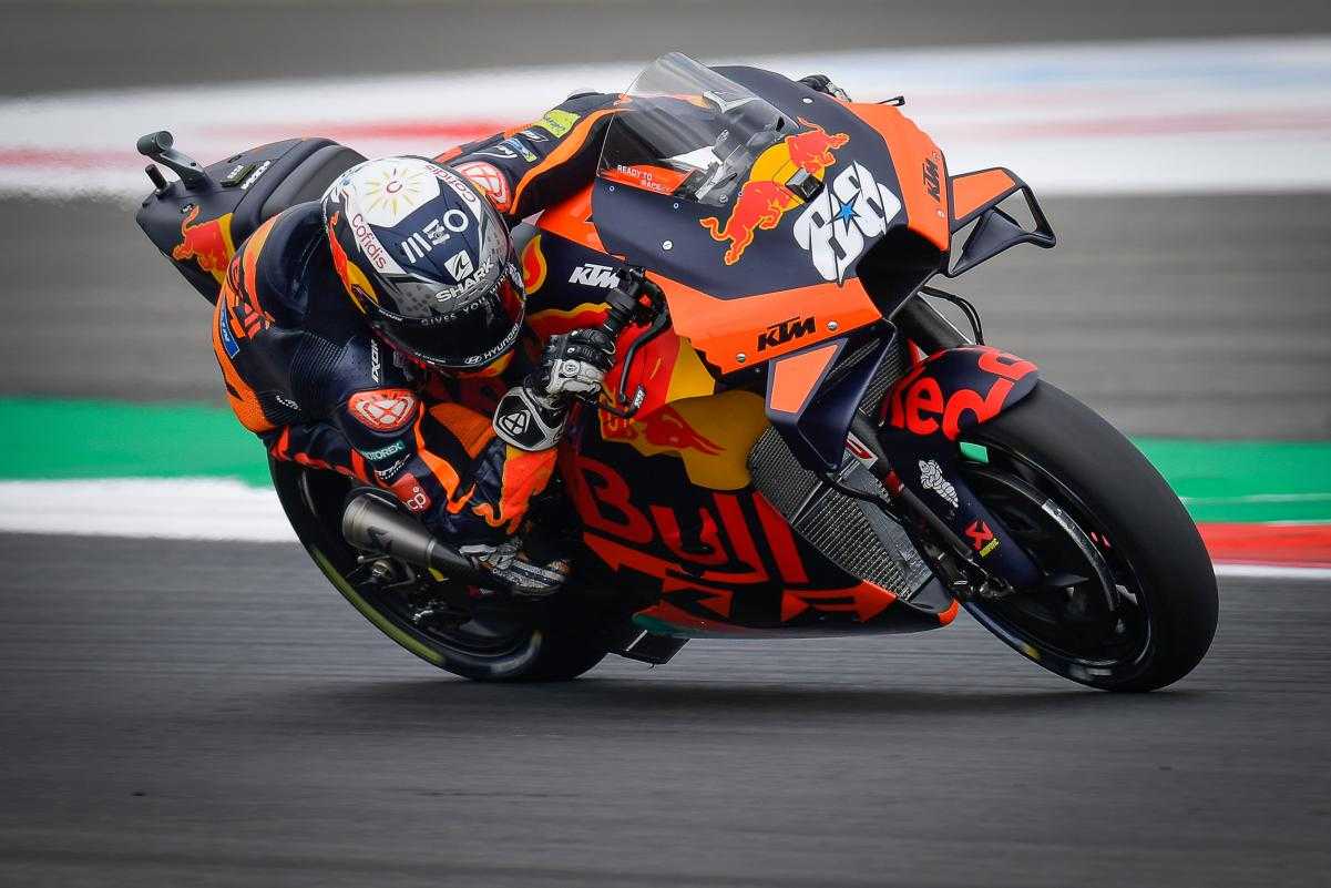 Silverstone : Oliveira meilleur pilote KTM