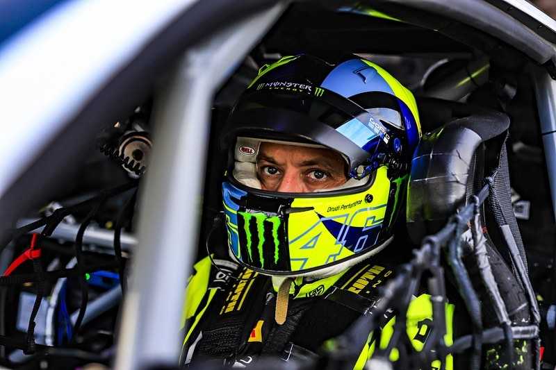 Rossi lancera la saison par les 24H de Dubaï