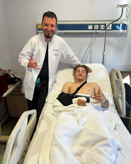 Deniz Öncü opéré avec succès d’une fracture à la main droite