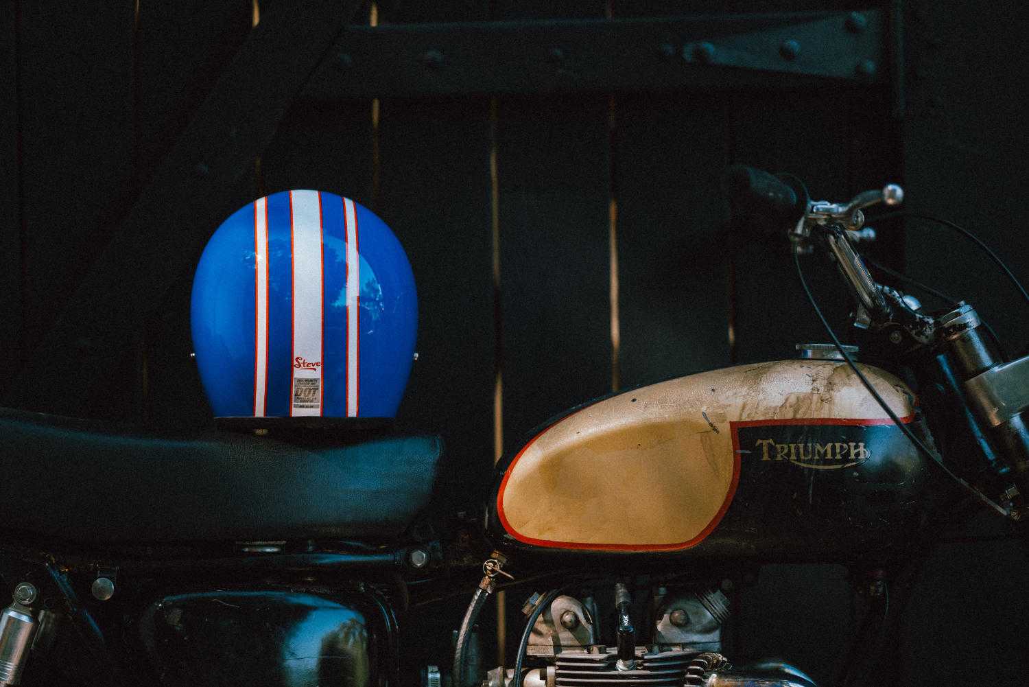 Un casque Bell en hommage à Steve McQueen