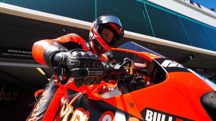 Phillip Island : Bulega et Ducati s'imposent en Supersport !