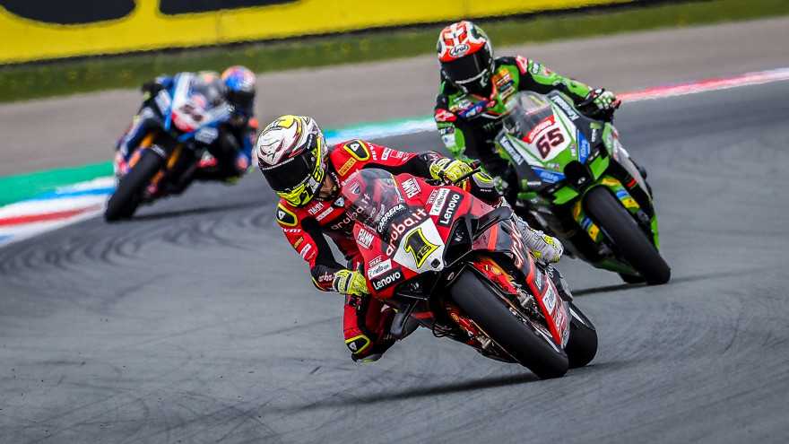 Assen, Course 2 : Bautista trop fort, Rea à terre