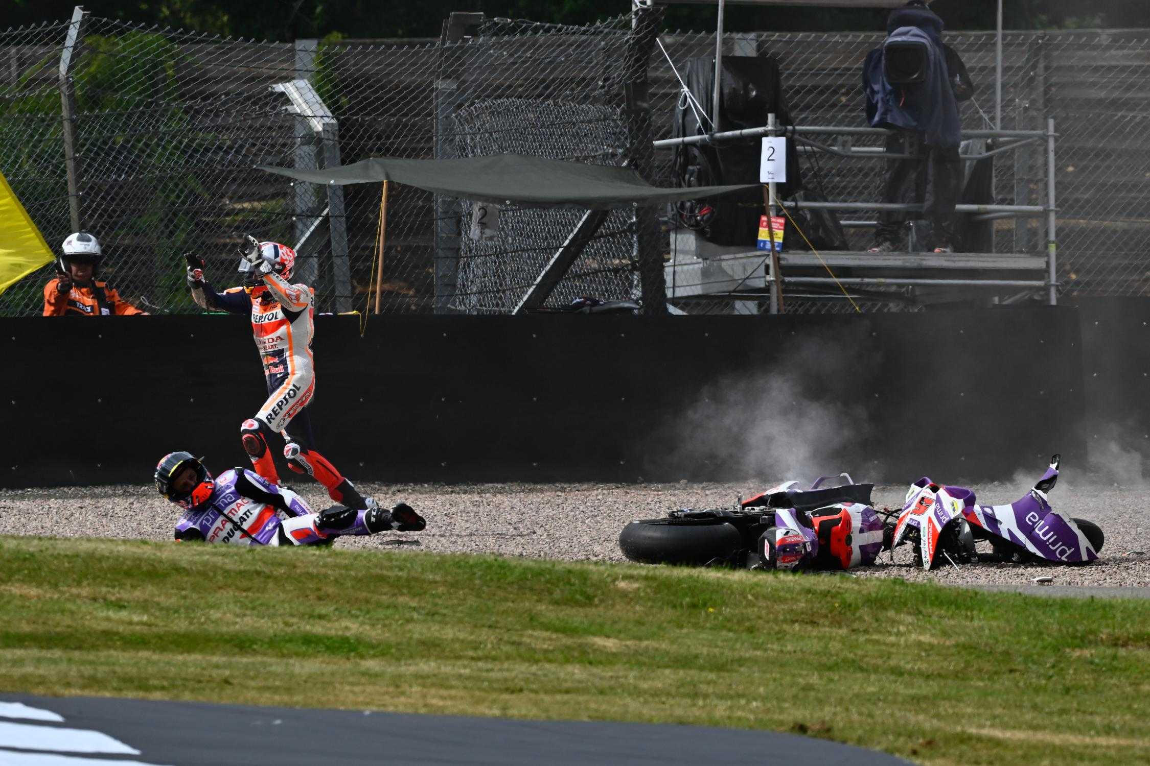 « Ce que dit Marc n'est pas acceptable » : Zarco estime que Marquez « devrait réfléchir avant de parler » après leur accrochage