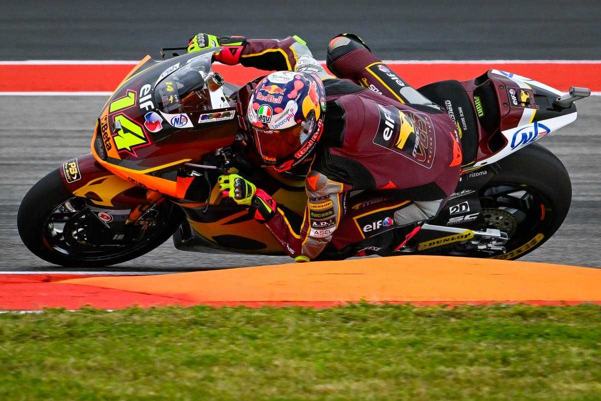 Sachsenring, Moto2 (P2) : Piste séchante, Arbolino devant