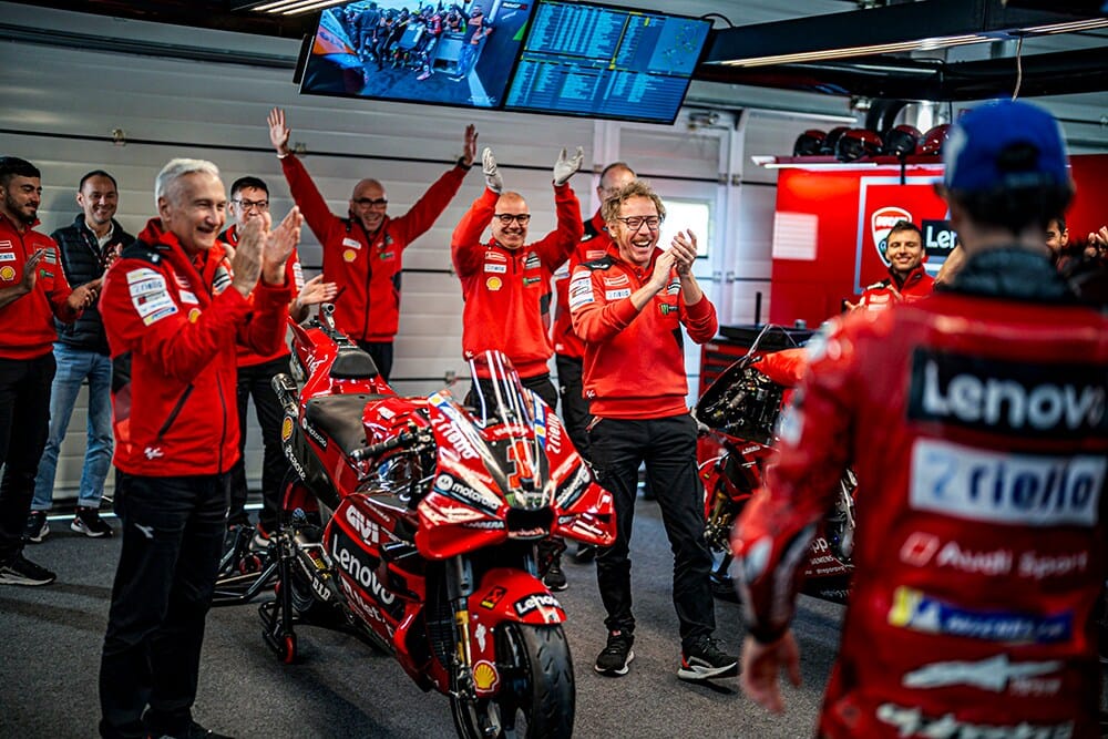 Indonésie, Championnat : Bagnaia reprend les commandes, Ducati titré chez les constructeurs !