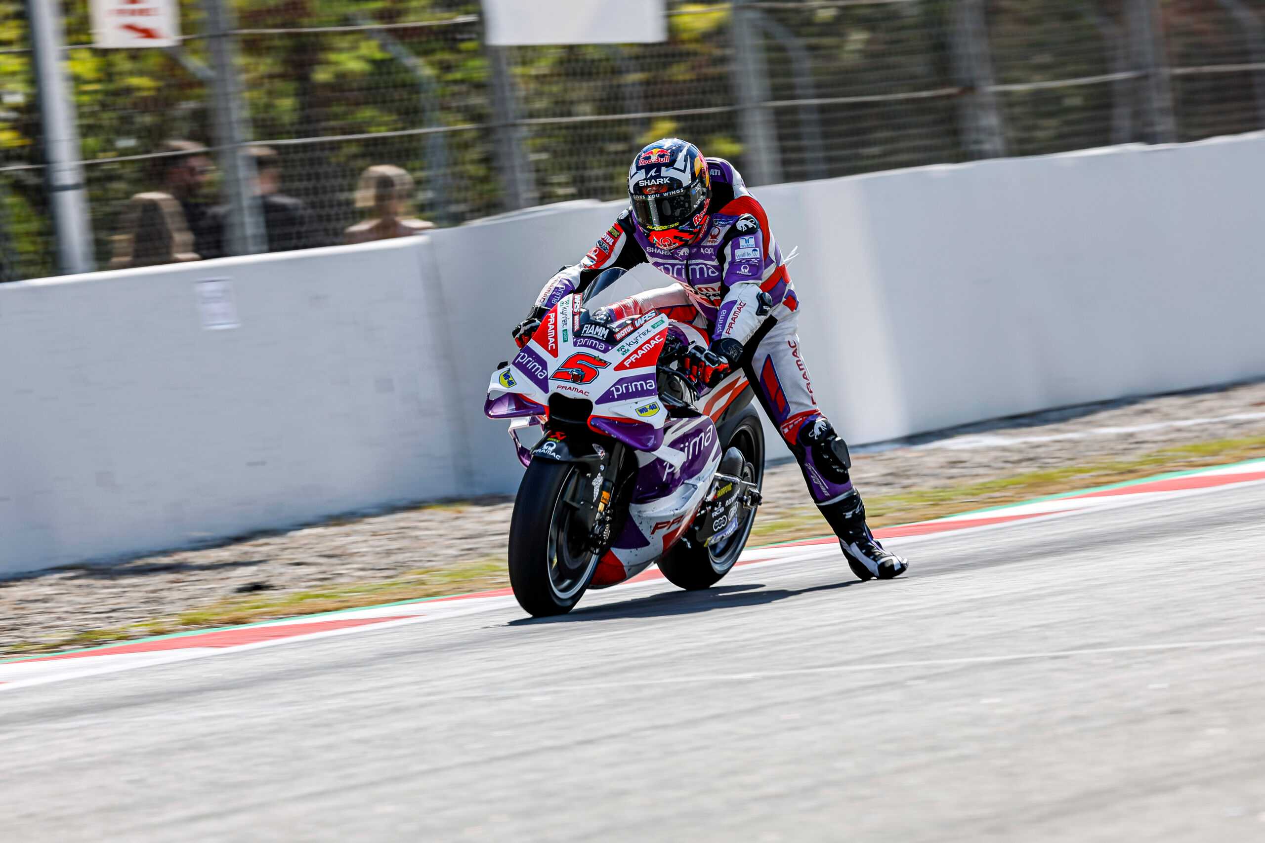 Zarco vise la première ligne et le podium au sprint en Catalogne