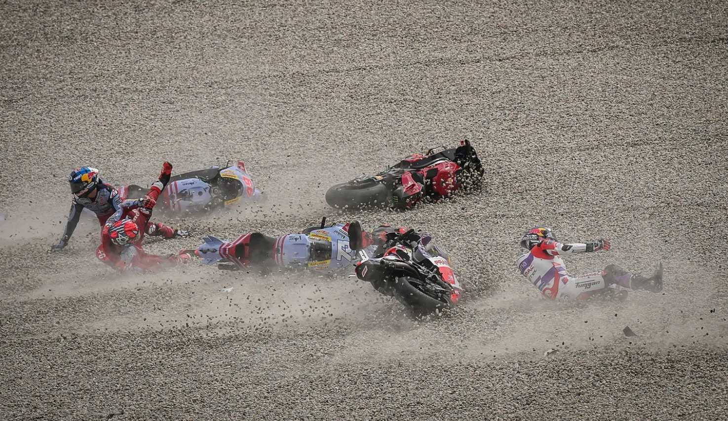 Blessé + pénalisé : Bastianini, une erreur et des conséquences