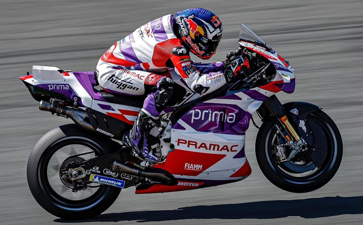 Zarco y pense : le titre de champion du monde par équipes !