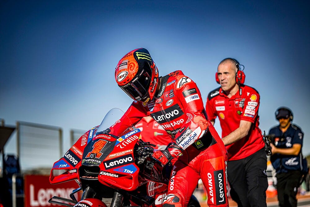 Mauvais choix de pneus pour Bagnaia à Valence : « Je me battrai pour le podium dimanche »