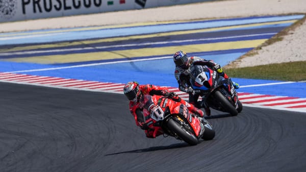 Plus que 9 points d'écart entre Bulega et Razgatlioglu
