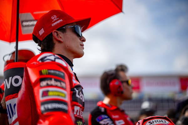 Fracture au niveau de l'épaule droite pour Marc Marquez