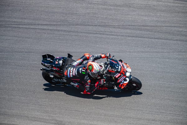 Australie, MotoGP (PR) : Bezzecchi domine, doublé Aprilia